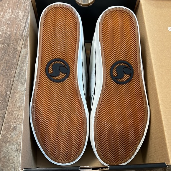 NWT Mens DVS Shoes - Picture 7 of 8